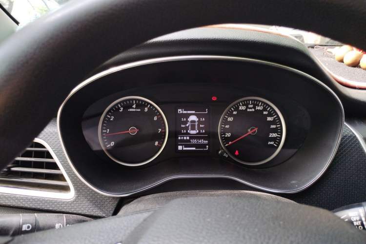 Used Baojun 730 2019 1.5T Manual Fashion Model 7-seater National V Instrument Cluster