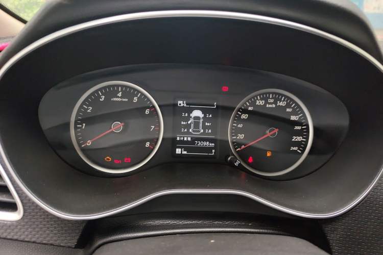Used Baojun 730 2019 1.5L Manual Fashion Model 7-seater National V Instrument Cluster