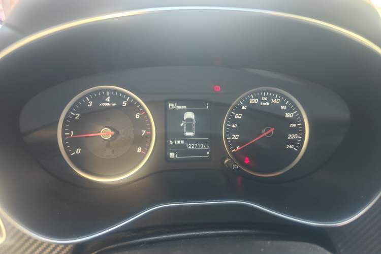 Used Baojun 730 2019 1.5T Manual Fashion Model 7-seater China VI Instrument Cluster