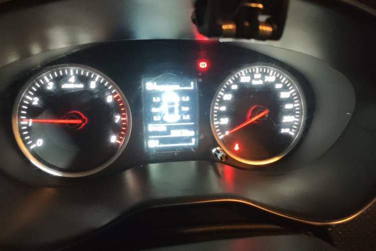 Used Baojun 730 2019 1.5L Manual Fashion Model 7-seater China VI Instrument Cluster