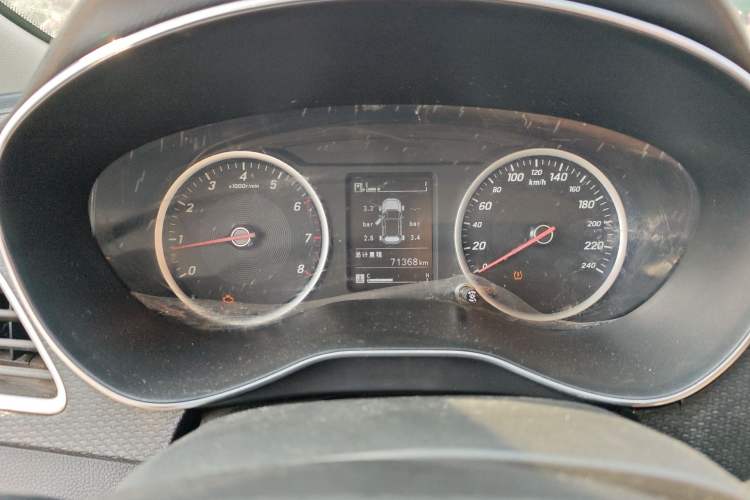 Used Baojun 730 2019 1.5L Manual Fashion Model 7-seater China VI Instrument Cluster