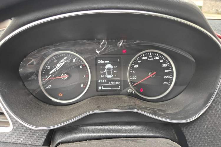 Used Baojun 730 2019 1.5L Manual Fashion Model 7-seater National V Instrument Cluster