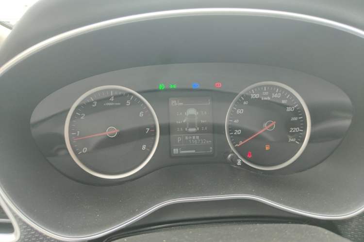 Used Baojun 730 2019 1.5T CVT Fashion Model 7 Seats China V Emission Standard Instrument Cluster