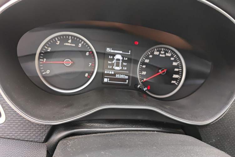 Used Baojun 730 2019 1.5L Manual Fashion Model 7-seater National V Instrument Cluster