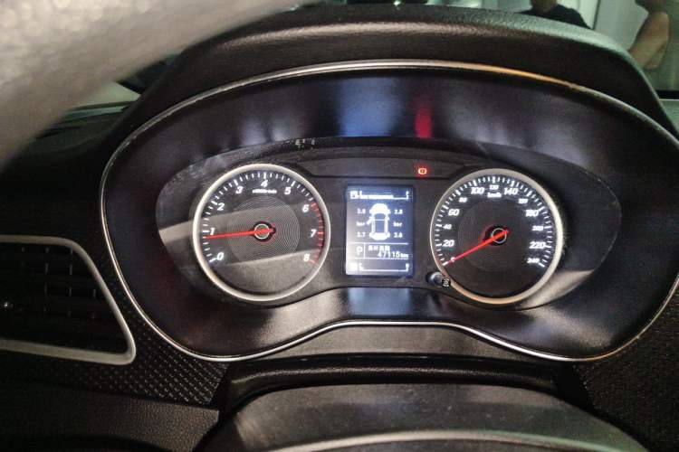 Used Baojun 730 2019 1.5T CVT Fashion Model 7 Seats China V Emission Standard Instrument Cluster