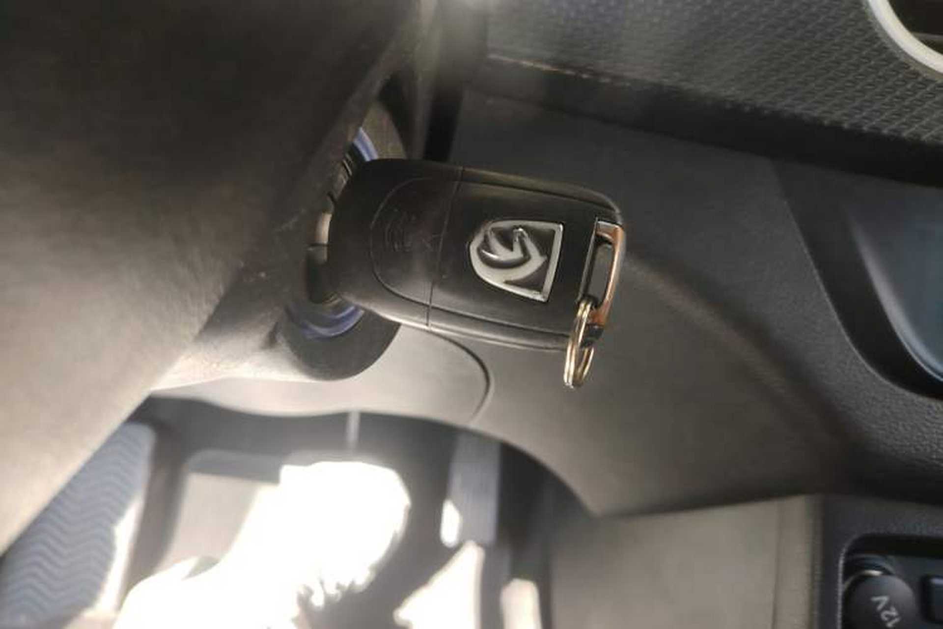 Used Baojun 730 2019 1.5T CVT Fashion Model 7 Seats China VI Emission Standard Interior 1