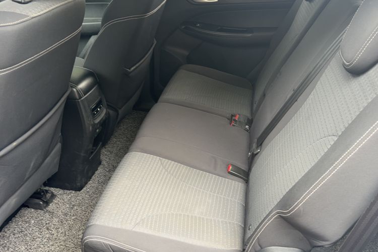 Used Baojun 730 2019 1.5T CVT Fashion Model 7 Seats China VI Emission Standard Interior 2