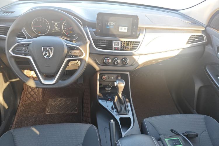 Used Baojun 730 2019 1.5T CVT Fashion Model 7 Seats China VI Emission Standard Interior 2