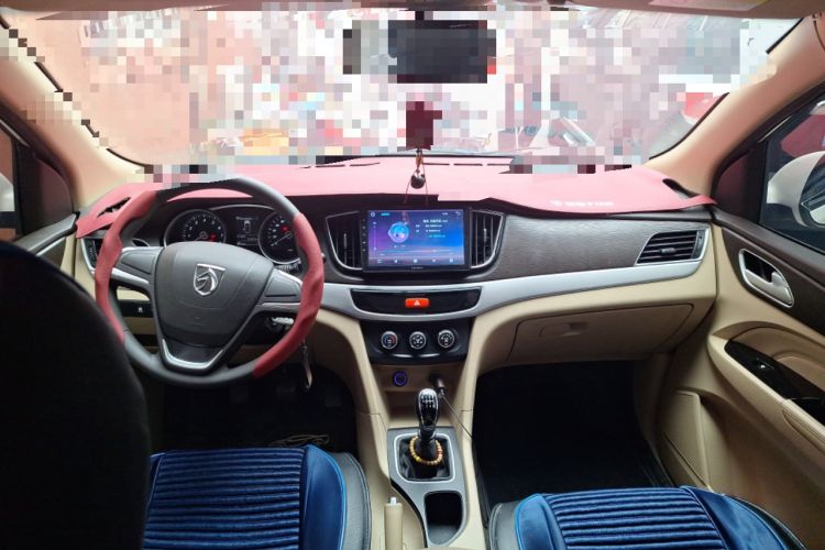 Used Baojun 730 2019 1.5L Manual Value Edition 7 Seats China VI Emission Standard Interior 2
