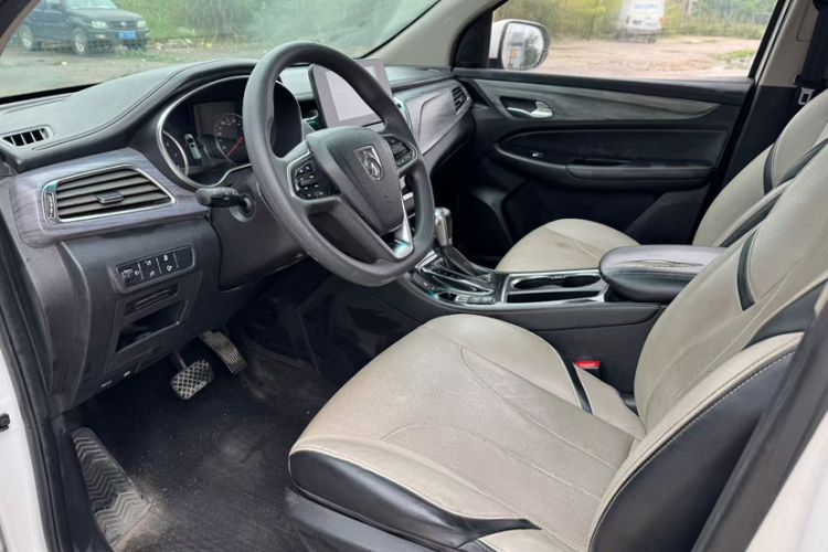 Used Baojun 730 2019 1.5T CVT Flagship Model 7 Seats China VI Emission Standard Interior 2