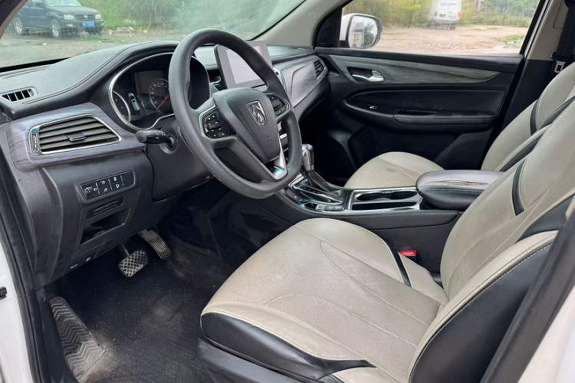 Used Baojun 730 2019 1.5T CVT Flagship Model 7 Seats China VI Emission Standard Interior 2