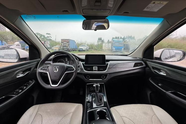 Used Baojun 730 2019 1.5T CVT Flagship Model 7 Seats China VI Emission Standard Interior 4