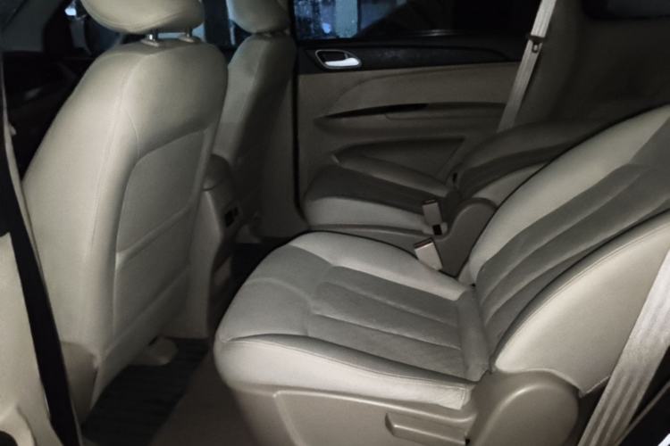 Used Baojun 730 2019 1.5L Manual Value Edition 7 Seats China VI Emission Standard Interior 4
