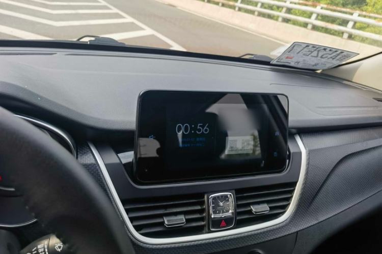 Used Baojun 730 2019 1.5T CVT Fashion Model 7 Seats China VI Emission Standard Interior 4