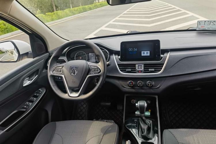 Used Baojun 730 2019 1.5T CVT Fashion Model 7 Seats China VI Emission Standard Interior 8