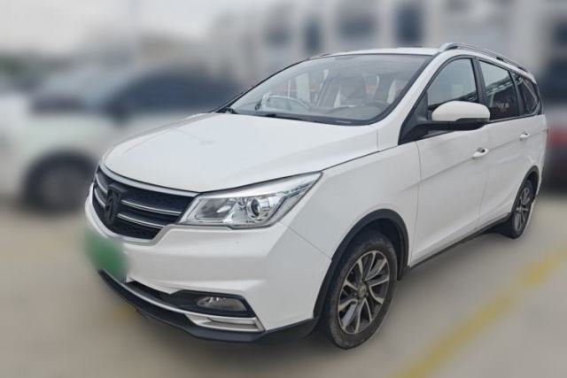 Used Baojun 730 2019 1.5L Manual Fashion Model 7-seater China VI