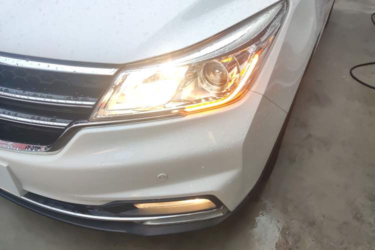 Used Baojun 730 2019 1.5T CVT Flagship Model 7 Seats China VI Emission Standard Left Front Headlight