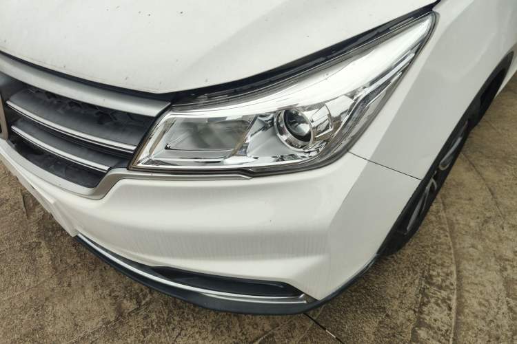Used Baojun 730 2019 1.5T CVT Fashion Model 7 Seats China V Emission Standard Left Front Headlight