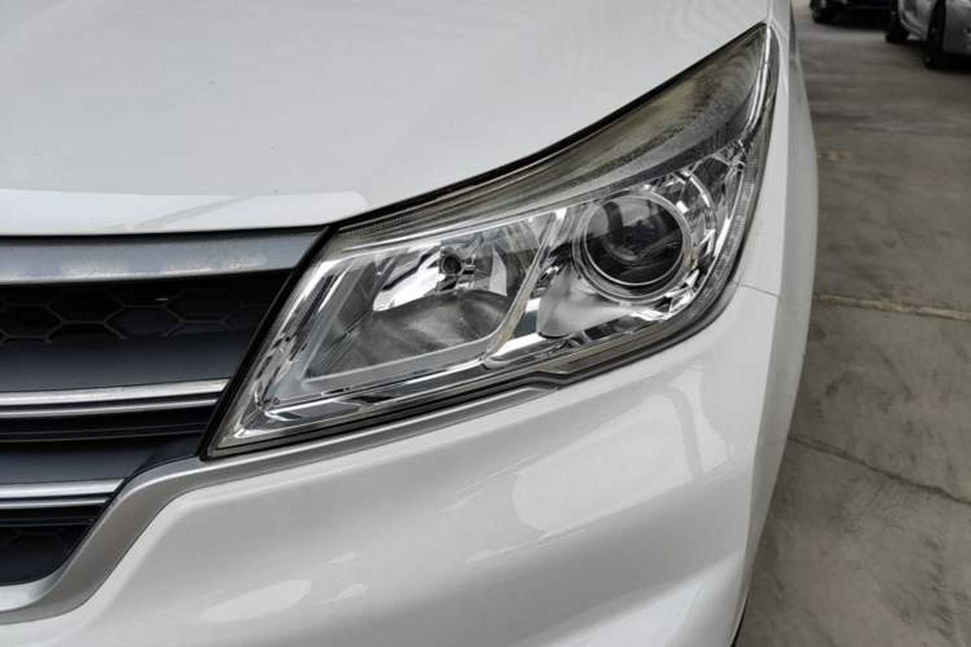 Used Baojun 730 2019 1.5L Manual Fashion Model 7-seater China VI Left Front Headlight