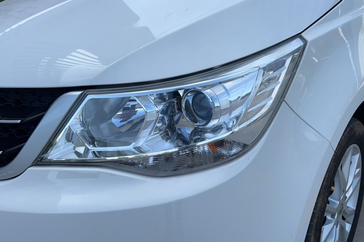 Used Baojun 730 2019 1.5L Manual Value Edition 7 Seats China VI Emission Standard Left Front Headlight