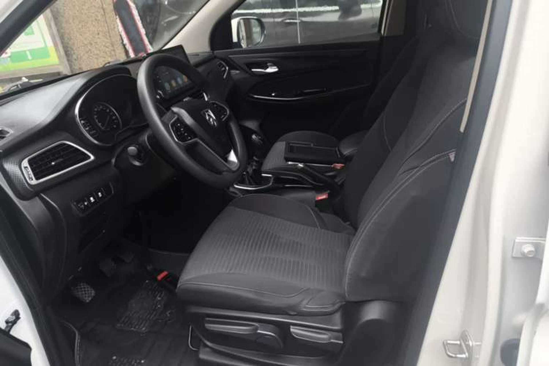 Used Baojun 730 2019 1.5T Manual Fashion Model 7-seater National V Left Front Seat