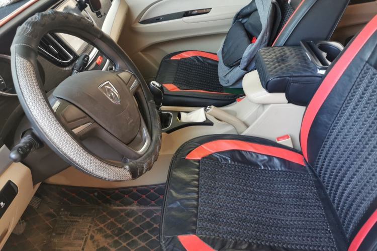 Used Baojun 730 2019 1.5L Manual Value Edition 7 Seats China VI Emission Standard Left Front Seat