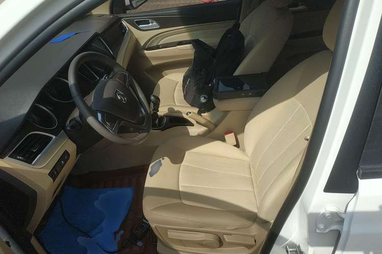 Used Baojun 730 2019 1.5L Manual Value Edition 7 Seats China VI Emission Standard Left Front Seat