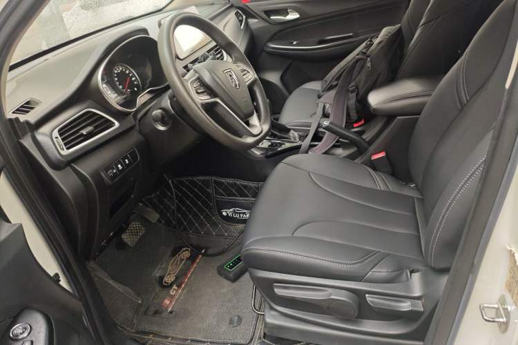 Used Baojun 730 2019 1.5T CVT Fashion Model 7 Seats China VI Emission Standard Left Front Seat