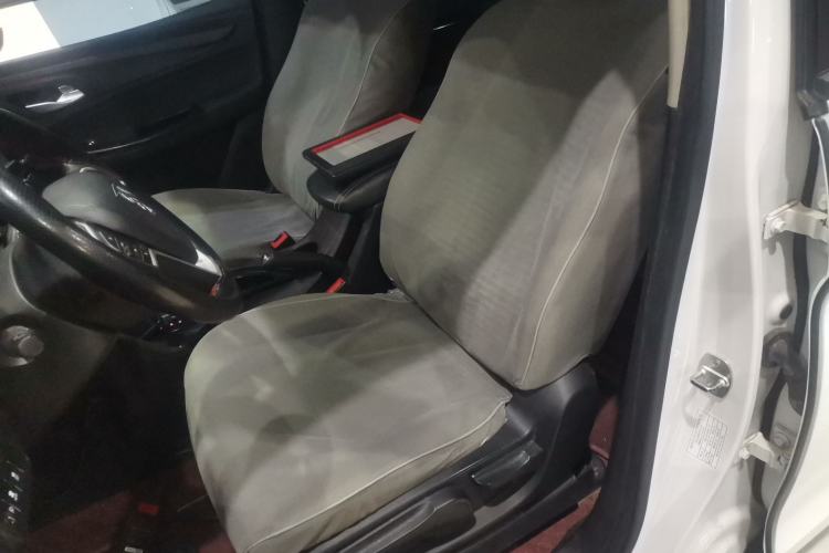 Used Baojun 730 2019 1.5T CVT Fashion Model 7 Seats China VI Emission Standard Left Front Seat