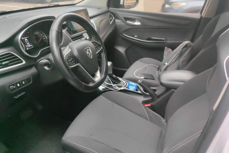 Used Baojun 730 2019 1.5T CVT Fashion Model 7 Seats China VI Emission Standard Left Front Seat