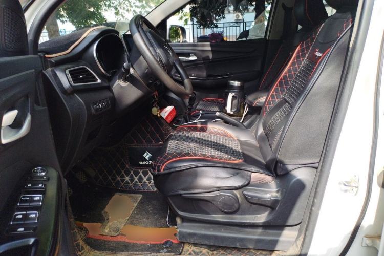 Used Baojun 730 2019 1.5T Manual Fashion Model 7-seater National V Left Front Seat
