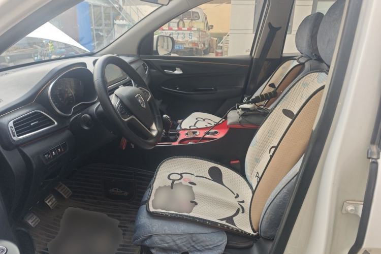 Used Baojun 730 2019 1.5L Manual Fashion Model 7-seater National V Left Front Seat
