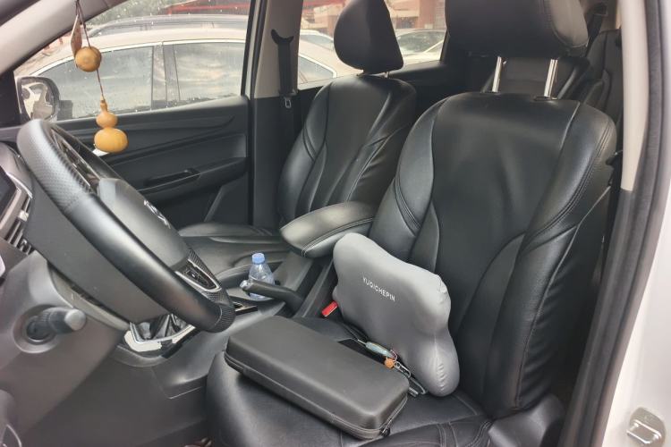 Used Baojun 730 2019 1.5L Manual Fashion Model 7-seater China VI Left Front Seat