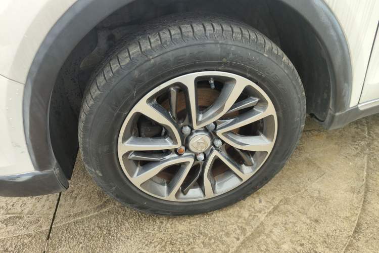 Used Baojun 730 2019 1.5T CVT Fashion Model 7 Seats China V Emission Standard Left Front Wheel Hub
