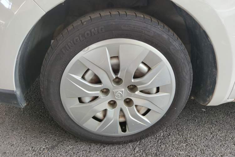 Used Baojun 730 2019 1.5L Manual Value Edition 7 Seats China VI Emission Standard Left Front Wheel Hub