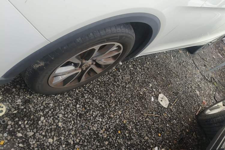 Used Baojun 730 2019 1.5T CVT Fashion Model 7 Seats China VI Emission Standard Left Front Wheel Hub