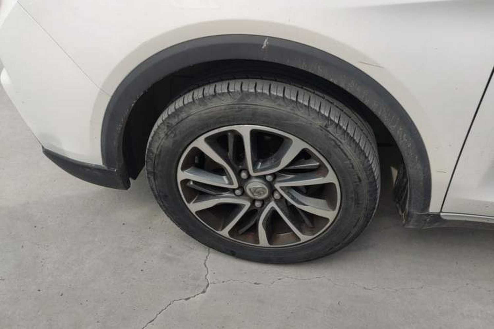 Used Baojun 730 2019 1.5T CVT Fashion Model 7 Seats China V Emission Standard Left Front Wheel Hub