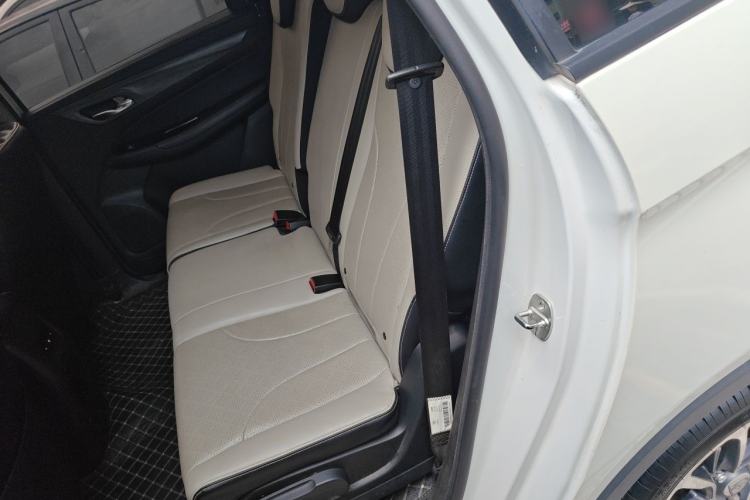Used Baojun 730 2019 1.5T CVT Flagship Model 7 Seats China VI Emission Standard Left Rear Seat