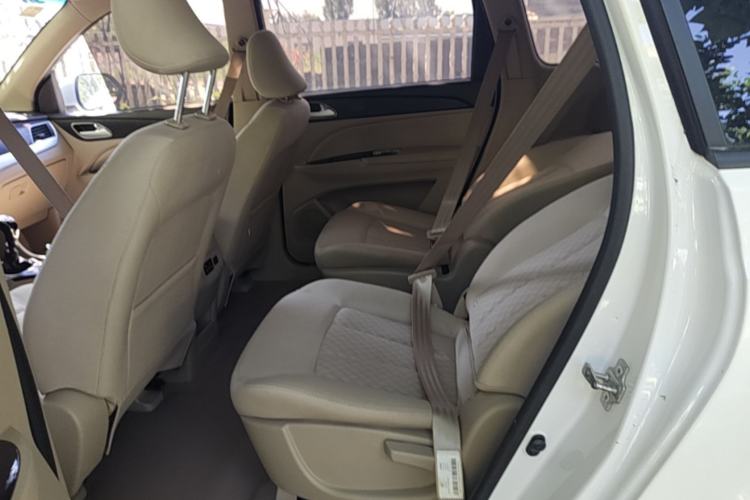 Used Baojun 730 2019 1.5L Manual Value Edition 7 Seats China VI Emission Standard Left Rear Seat