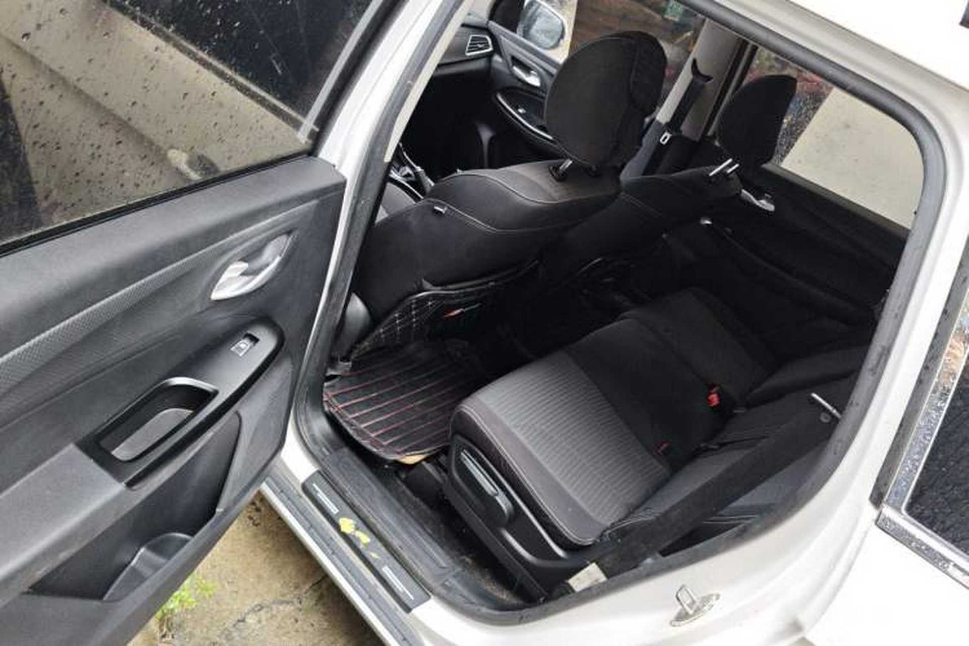 Used Baojun 730 2019 1.5T CVT Fashion Model 7 Seats China VI Emission Standard Left Rear Seat