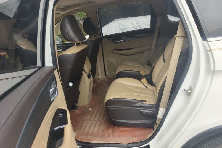 Used Baojun 730 2019 1.5T Manual Mild Hybrid Zhishang Model 7 Seats China V Emission Standard Left Rear Seat