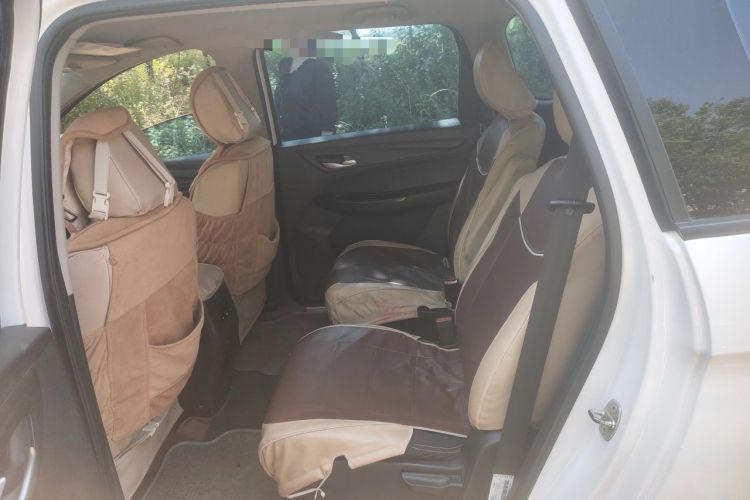 Used Baojun 730 2019 1.5L Manual Fashion Model 7-seater China VI Left Rear Seat