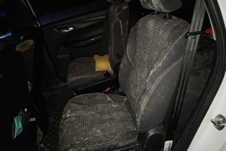 Used Baojun 730 2019 1.5L Manual Fashion Model 7-seater China VI Left Rear Seat