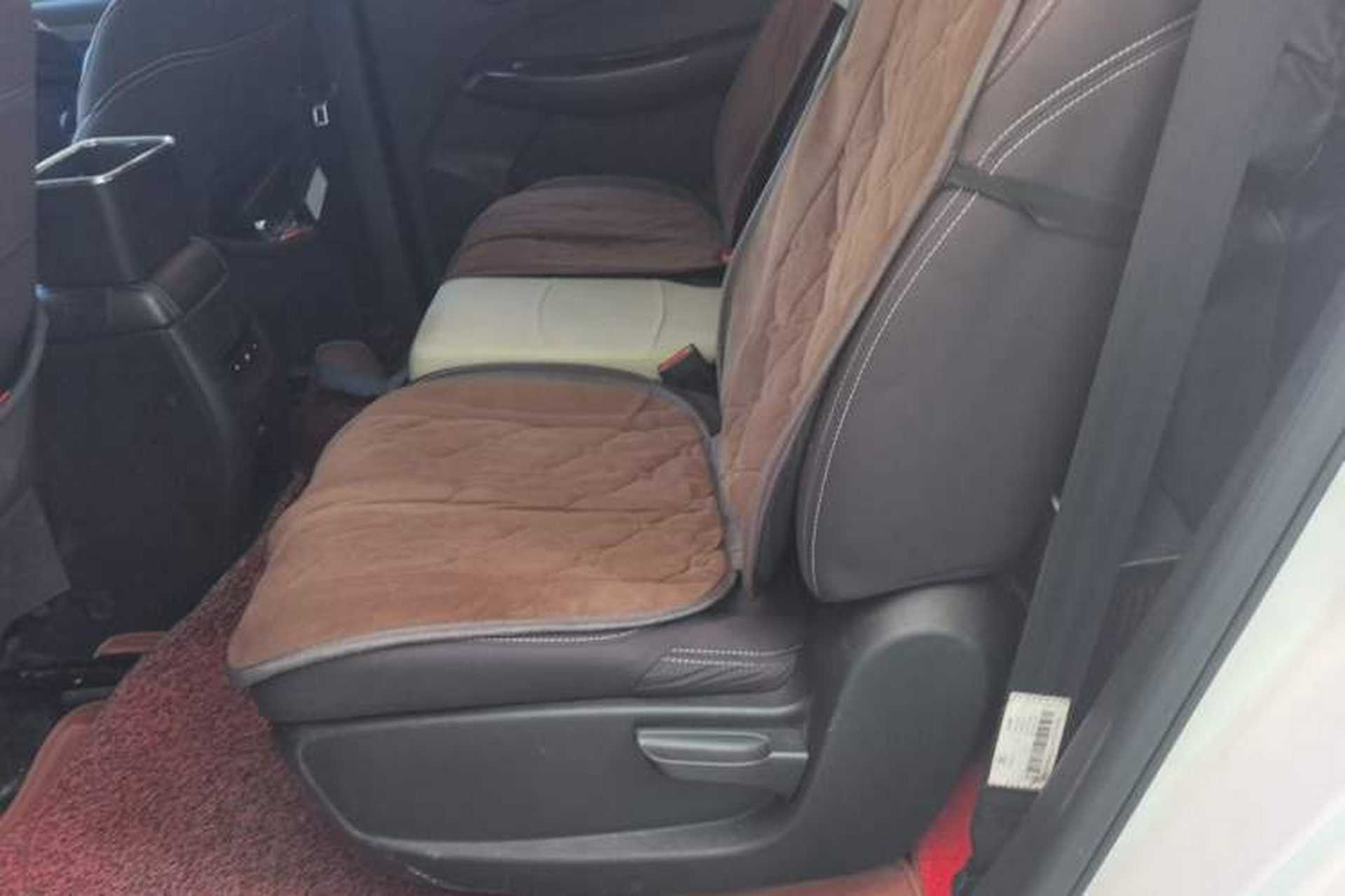 Used Baojun 730 2019 1.5L Manual Fashion Model 7-seater National V Left Rear Seat