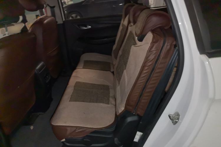 Used Baojun 730 2019 1.5T CVT Fashion Model 7 Seats China VI Emission Standard Left Rear Seat