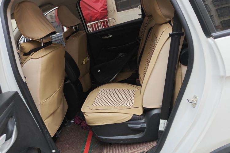Used Baojun 730 2019 1.5T Manual Fashion Model 7-seater China VI Left Rear Seat