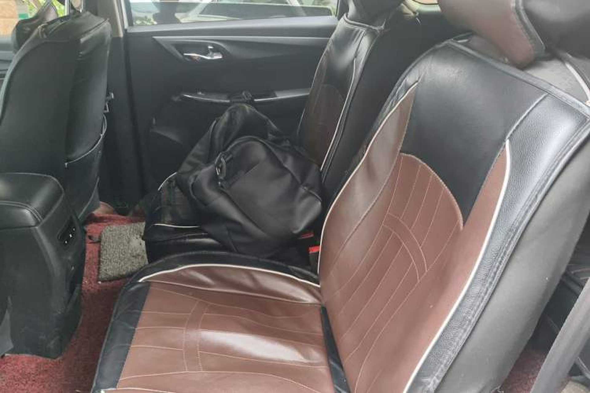 Used Baojun 730 2019 1.5L Manual Fashion Model 7-seater National V Left Rear Seat