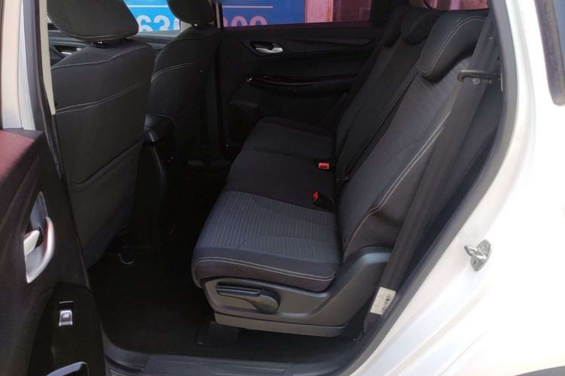 Used Baojun 730 2019 1.5T CVT Fashion Model 7 Seats China VI Emission Standard Left Rear Seat