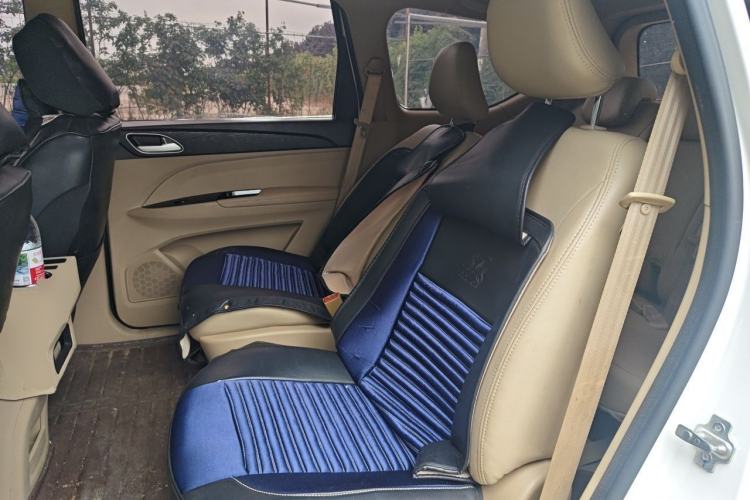 Used Baojun 730 2019 1.5L Manual Value Edition 7 Seats China VI Emission Standard Left Rear Seat