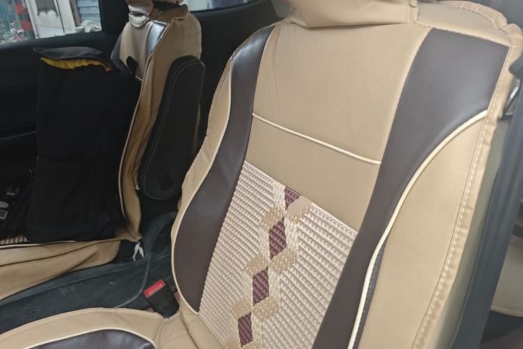 Used Baojun 730 2019 1.5L Manual Fashion Model 7-seater China VI Left Rear Seat